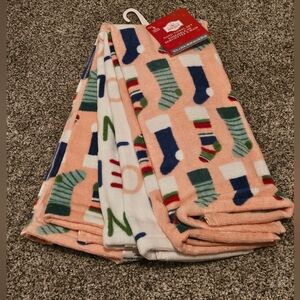 Festive Stocking & Noel Set Of 3 Hand Towels Bath Or Kitchen